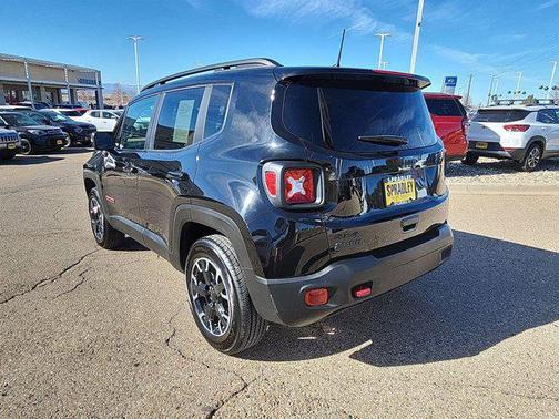 2023 Jeep Renegade Trailhawk