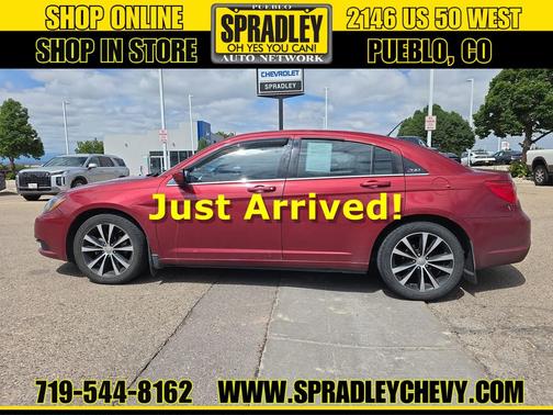 Deep Cherry Red Crystal Pearlcoat 2013 Chrysler 200 Limited