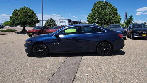 2022 Chevrolet Malibu FWD LT