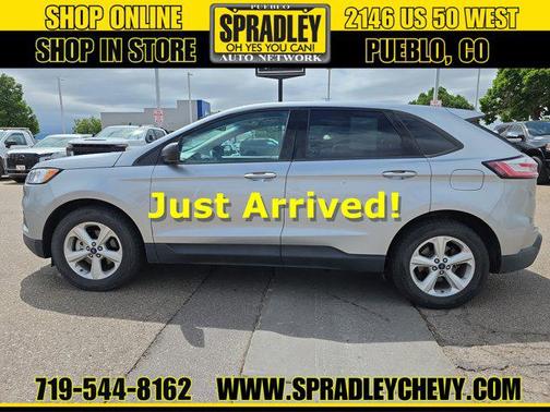 Oxford White 2020 Ford Edge SE