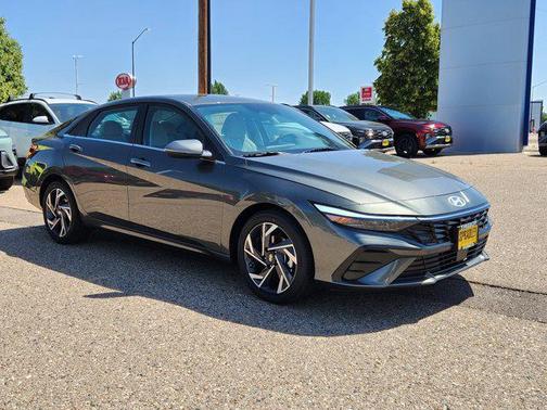 2025 Hyundai ELANTRA Sport