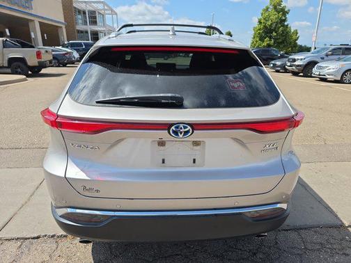 2021 Toyota Venza LE