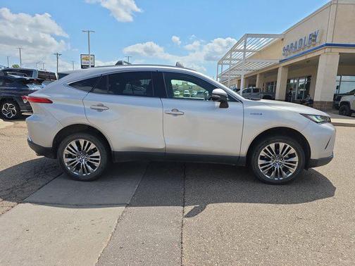 2021 Toyota Venza LE