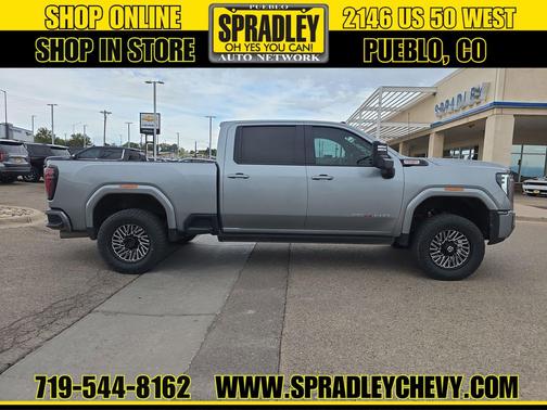 Sterling Metallic 2024 GMC Sierra 2500 AT4