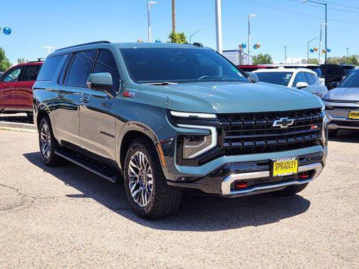 Cypress Gray 2026 Chevrolet Suburban Z71, 4WD