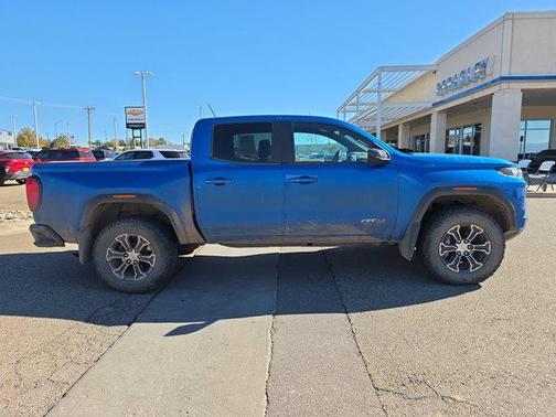 2023 GMC Canyon AT4