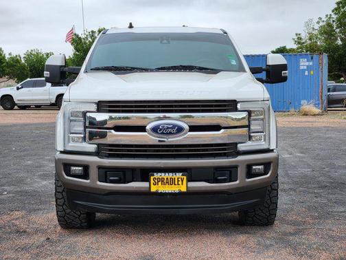 White Platinum Metallic Tri-Coat 2019 Ford F-250 XL
