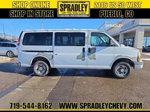 2009 Chevrolet Express 3500 Base