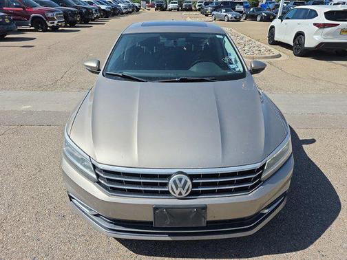 2016 Volkswagen Passat 1.8T SE