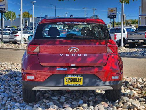 2025 Hyundai VENUE SEL