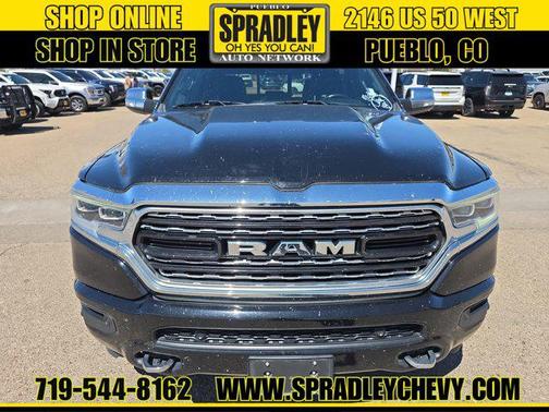 Diamond Black Crystal Pearlcoat 2022 RAM 1500 Limited