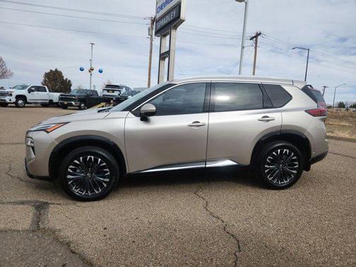 2024 Nissan Rogue Platinum