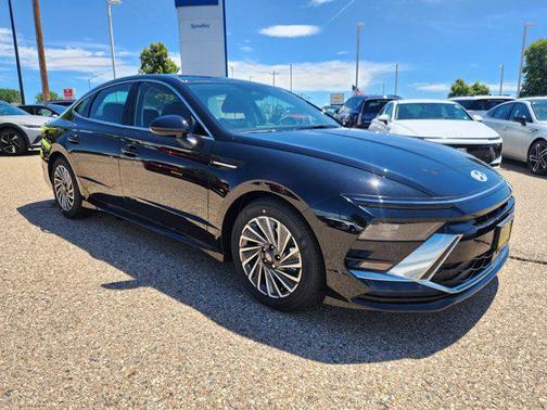 2025 Hyundai SONATA Hybrid SE