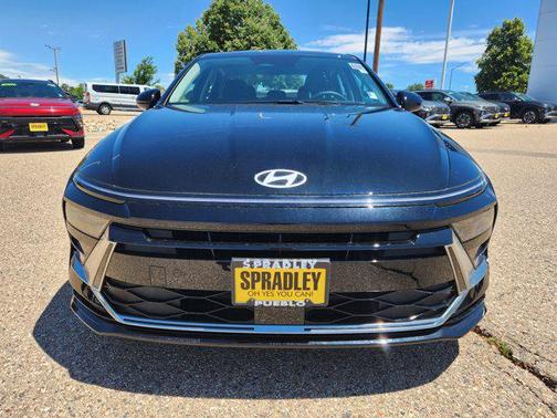 2025 Hyundai SONATA Hybrid SE