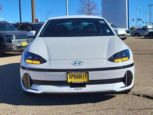 2025 Hyundai IONIQ 6 SE