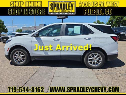 Summit White 2022 Chevrolet Equinox LS