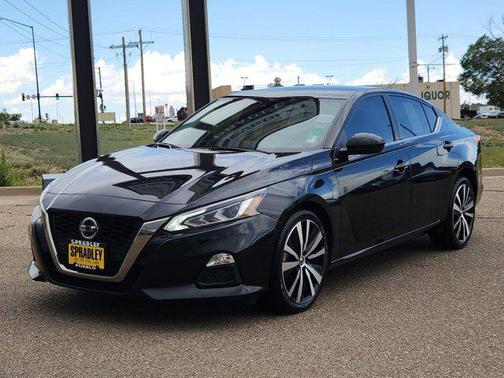 2022 Nissan Altima SR Intelligent AWD