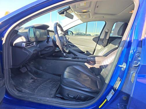 2022 Hyundai ELANTRA Limited