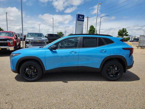Marina Blue Metallic 2026 Chevrolet Trax LT