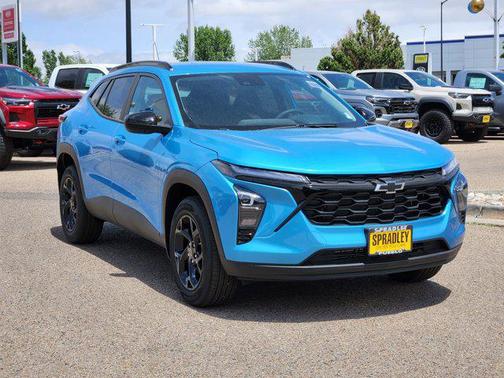 Marina Blue Metallic 2026 Chevrolet Trax LT