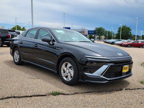 2025 Hyundai SONATA SE