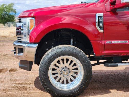 Ruby Red Metallic Tinted Clearcoat 2019 Ford F-250 Lariat
