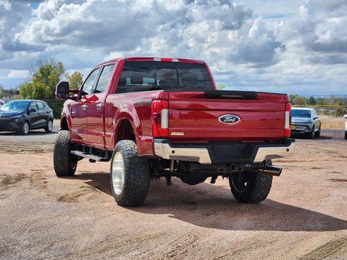 Ruby Red Metallic Tinted Clearcoat 2019 Ford F-250 Lariat