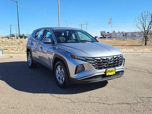 2022 Hyundai TUCSON SE