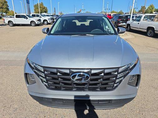 2022 Hyundai TUCSON SE