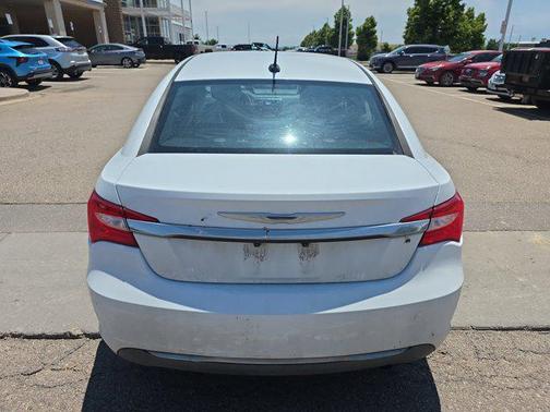 2013 Chrysler 200 LX