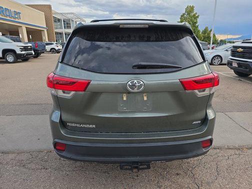 2018 Toyota Highlander LE