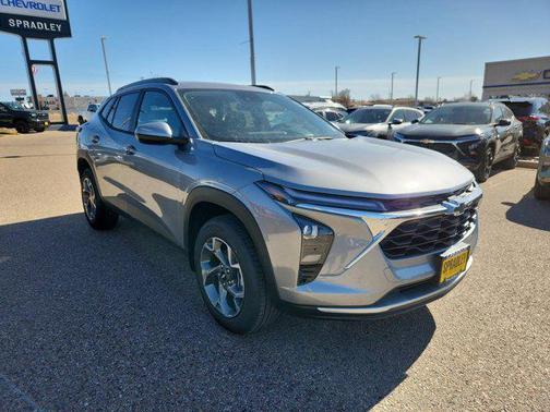 Sterling Gray Metallic 2026 Chevrolet Trax LT