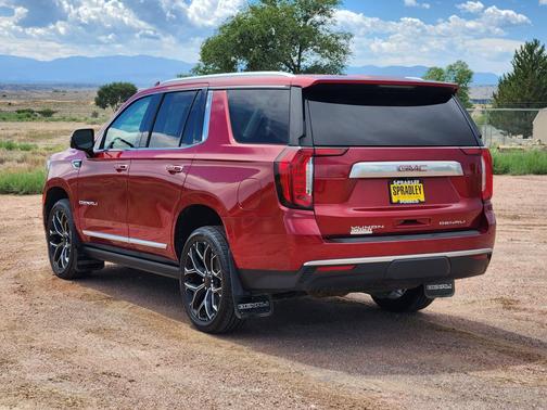 RED 2023 GMC Yukon Denali