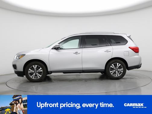 2019 Nissan Pathfinder SV