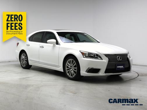 White 2017 Lexus LS 460
