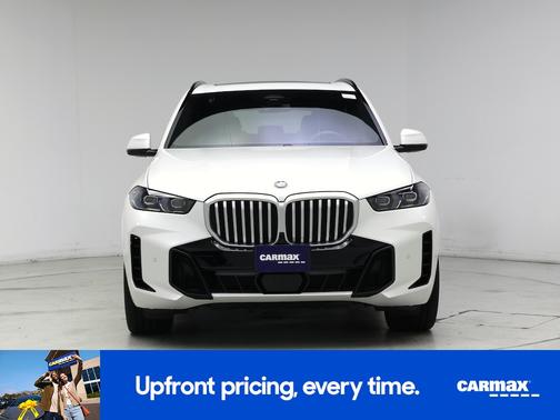 White 2025 BMW X5 xDrive40i