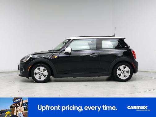 2017 MINI Hardtop Cooper