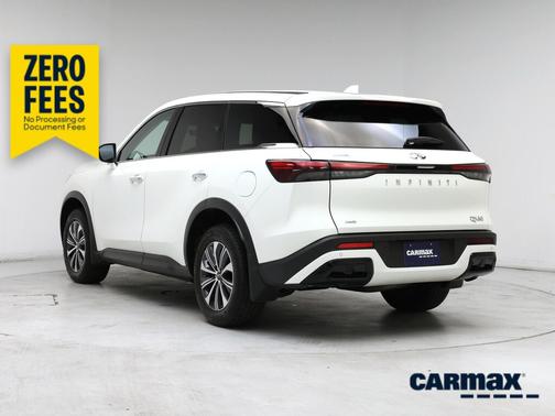 White 2024 INFINITI QX60 Pure