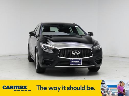 2018 INFINITI QX30 Luxury