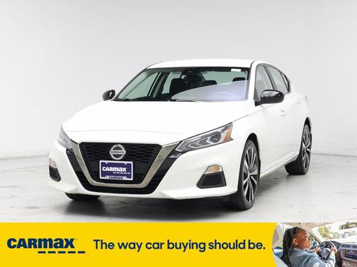 2022 Nissan Altima SR