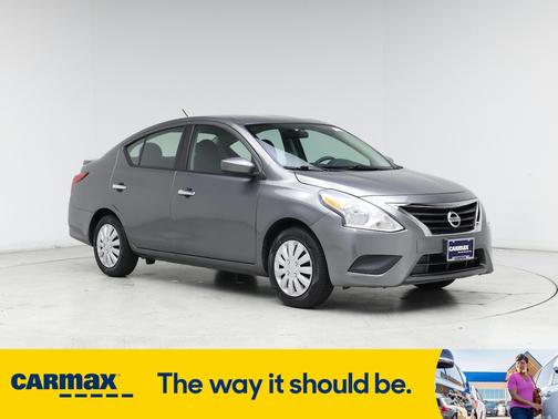 2016 Nissan Versa SV