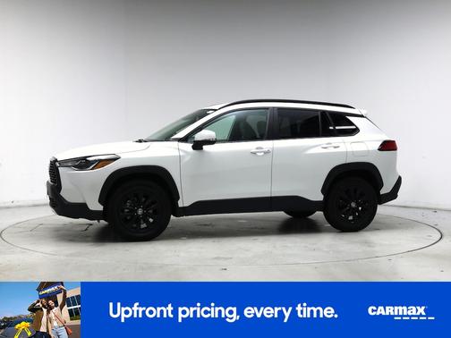 White 2022 Toyota Corolla Cross LE