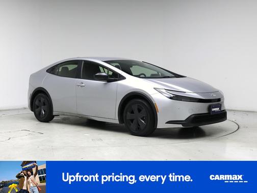 2025 Toyota Prius LE