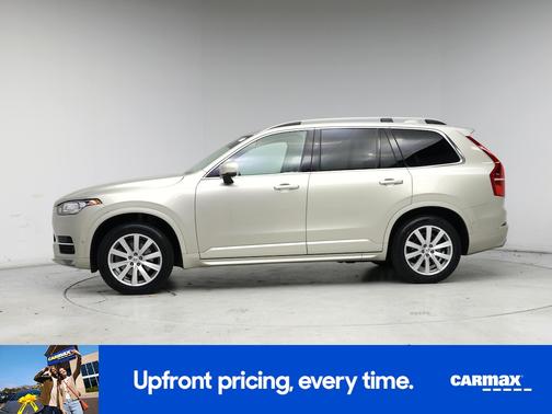 2016 Volvo XC90 T6 Momentum