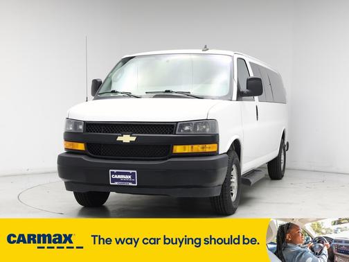 2022 Chevrolet Express 3500 LS