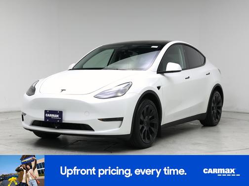 White 2024 Tesla Model Y Long Range