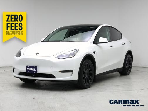 White 2024 Tesla Model Y Long Range