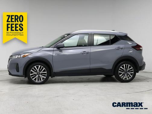 Gray 2023 Nissan Kicks SV