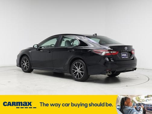 2021 Toyota Camry Hybrid SE