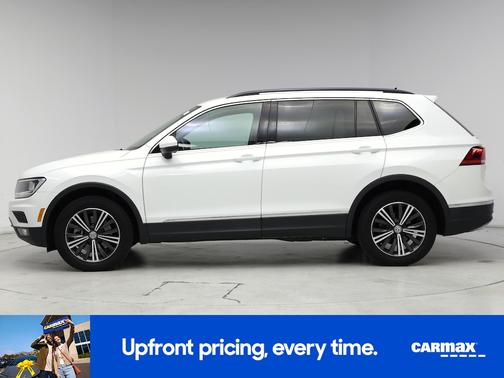 White 2018 Volkswagen Tiguan SE